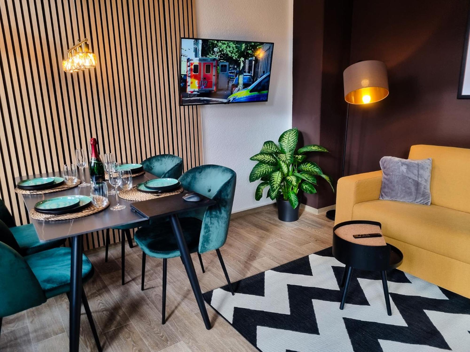 Maremar - Design Maisonette Altstadt - 4 Pers - 57Qm - Luxus Boxspringbett - Kueche - Arbeitsplatz - Privater Parkplatz Greiz Dış mekan fotoğraf